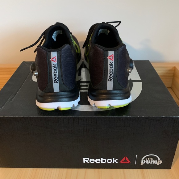 Reebok Women’s Z-Pump Fusion Running Shoe Sz 6.5 - Picture 2 of 7
